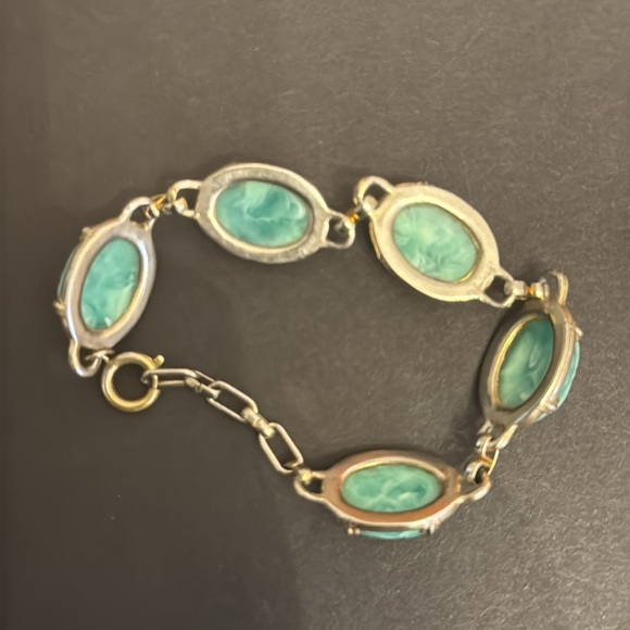 Vintage Scarab Bracelet - Picture 8 of 10